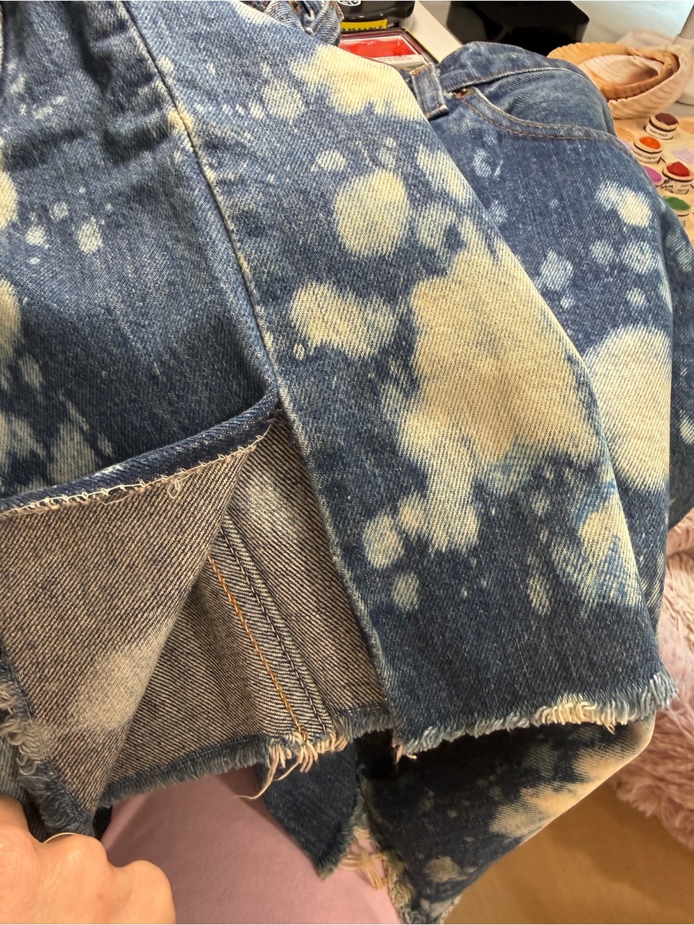 Levi's vintage 1980s Blue Jean cut off Bermuda High-Rise Shorts hand bleached - Picture 5 of 10